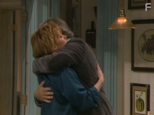 Anne Schedeen in Альф (1986)