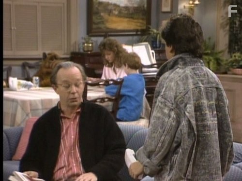 Andrea Elson, Benji Gregory, and Max Wright in Альф (1986)