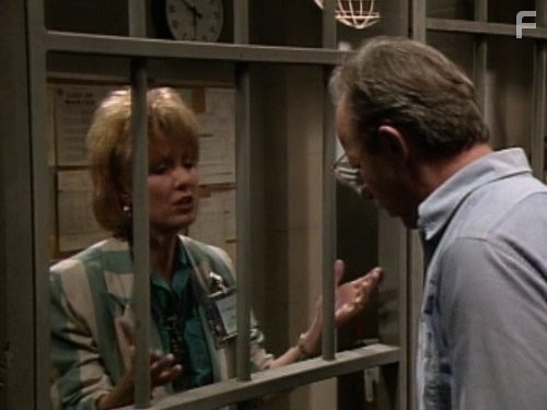 Anne Schedeen and Max Wright in Альф (1986)