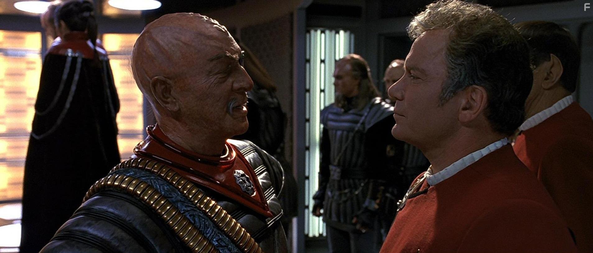 Leonard Nimoy, William Shatner, and Christopher Plummer in Звездный путь 6: Неоткрытая страна (1991)