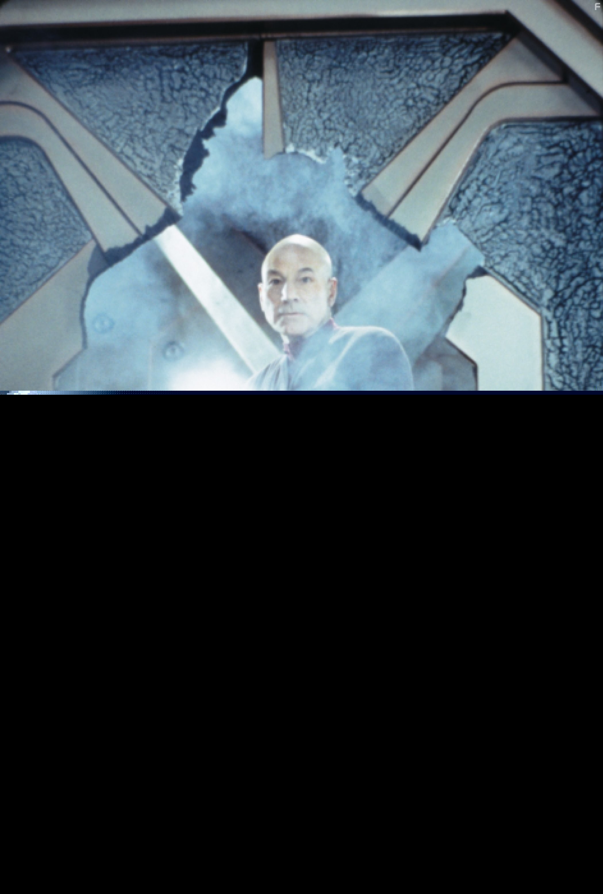 Patrick Stewart in Звездный путь: Возмездие (2002)