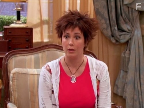 Kim Rhodes in Всё тип-топ, или Жизнь Зака и Коди (2005)