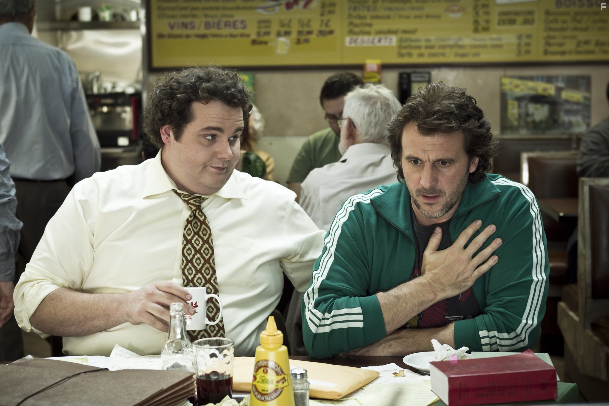 Patrick Huard and Antoine Bertrand in Папаша (2011)