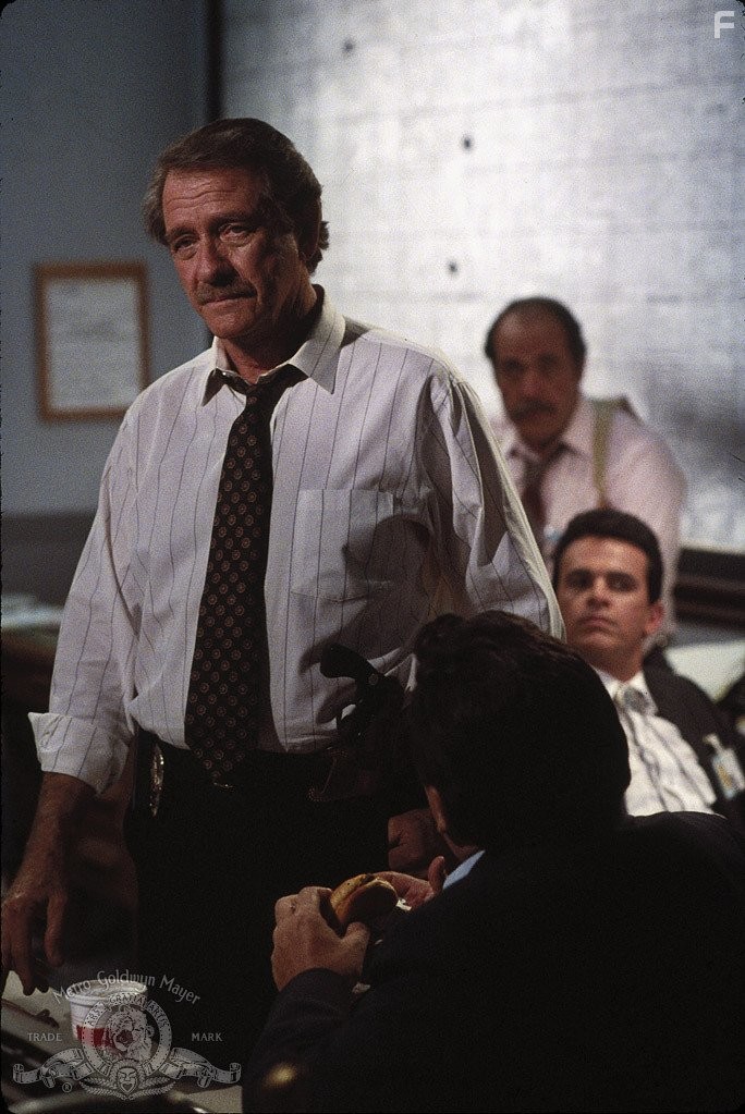 Richard Crenna in The Case of the Hillside Stranglers (1989)