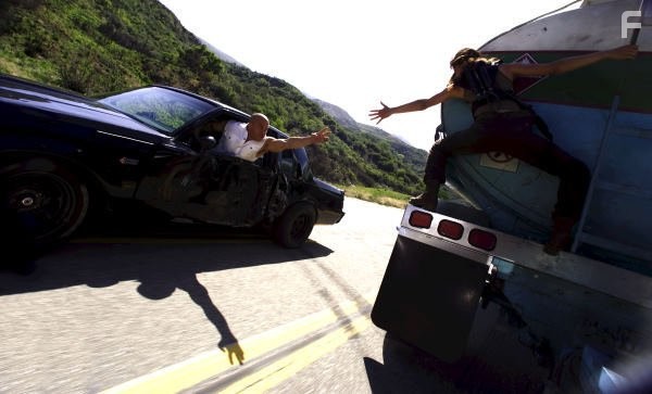 Vin Diesel and Paul Walker in Форсаж 4 (2009)