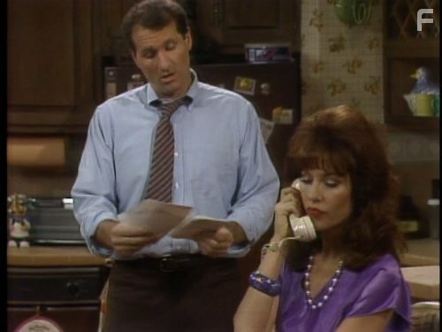 Katey Sagal and Ed O'Neill in Женаты... с детьми (1987)
