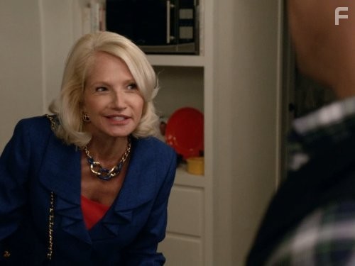 Ellen Barkin in Новая норма (2012)