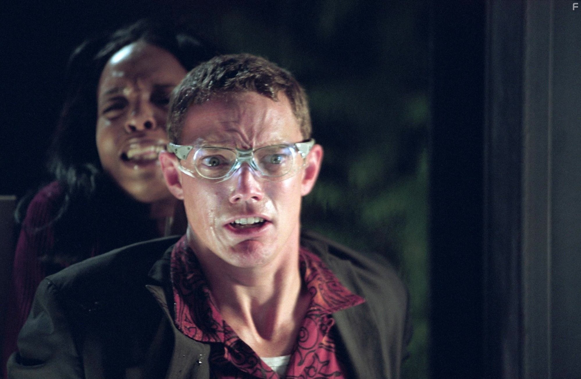 Matthew Lillard and Rah Digga in Тринадцать привидений (2001)