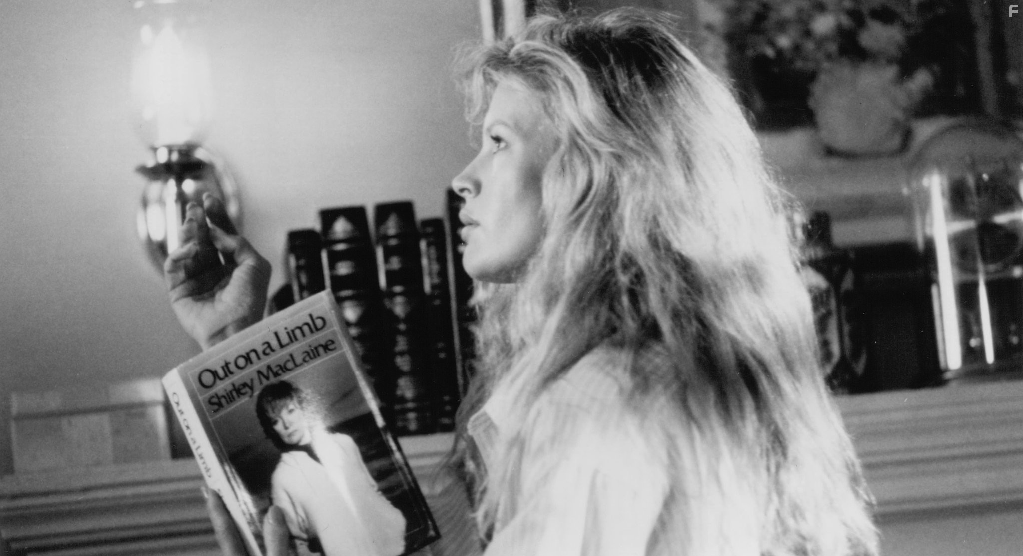 Kim Basinger in Моя мачеха - инопланетянка (1988)