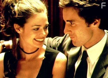 Denise Richards and Luke Wilson in Третий лишний (2002)
