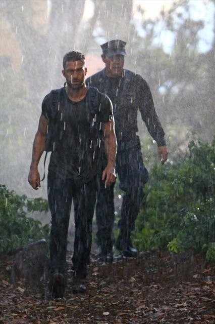 Scott Speedman in Отчаянные меры (2012)