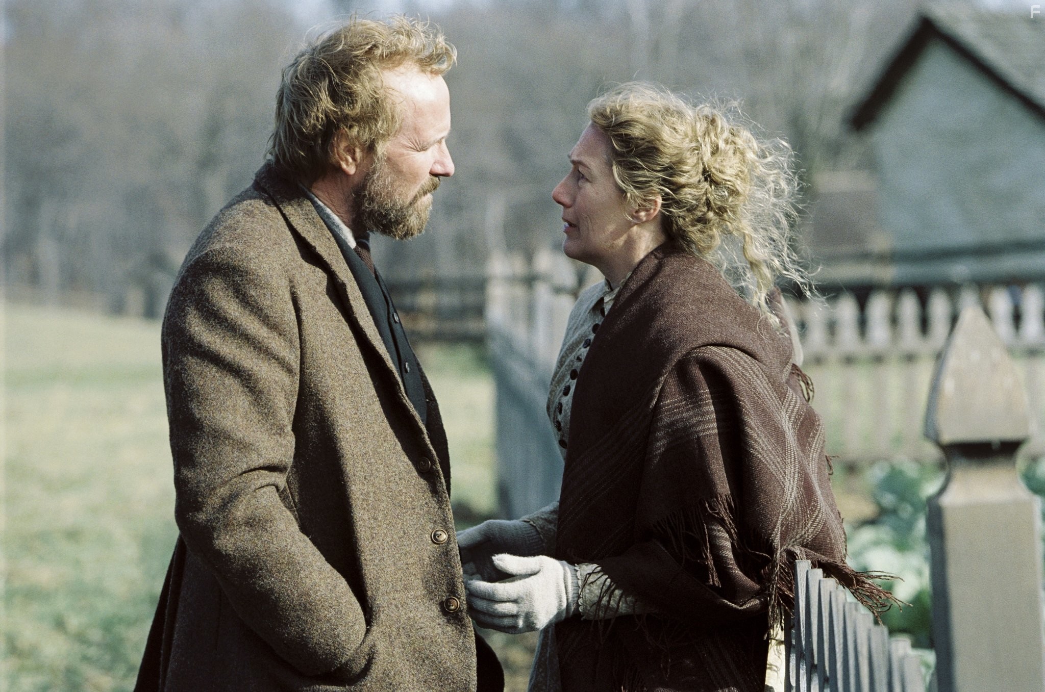 William Hurt and Jayne Atkinson in Таинственный лес (2004)