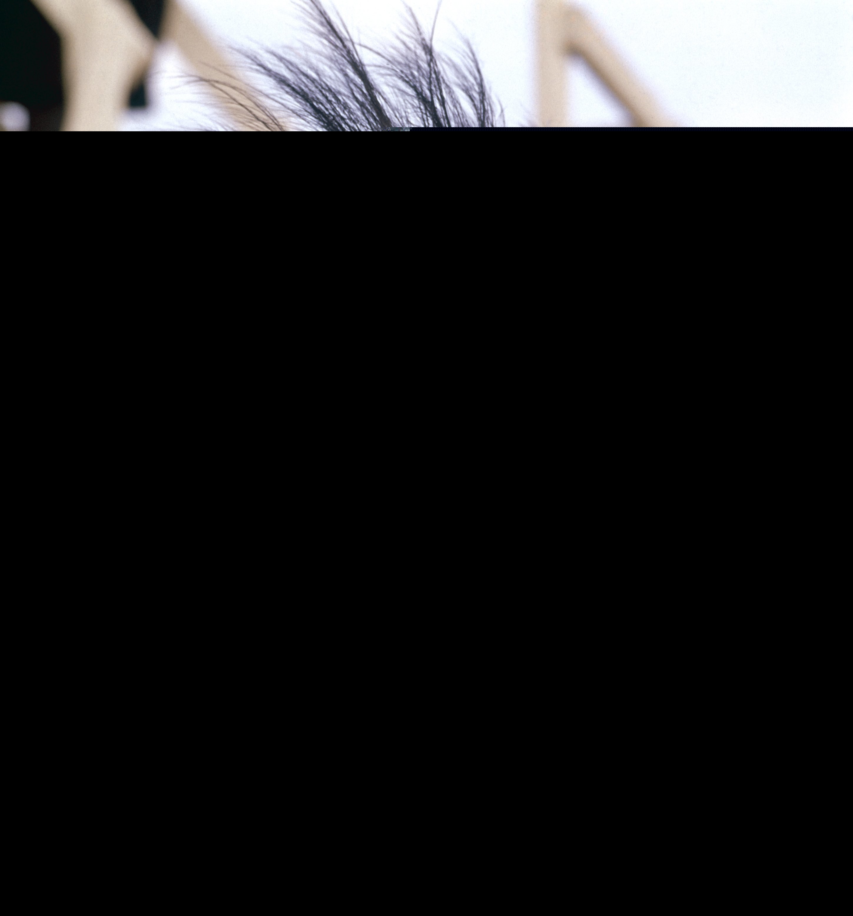 Sarah Miles in Воздушные приключения (1965)