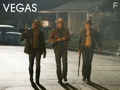 Dennis Quaid, Taylor Handley, and Jason O'Mara in Вегас (2012)