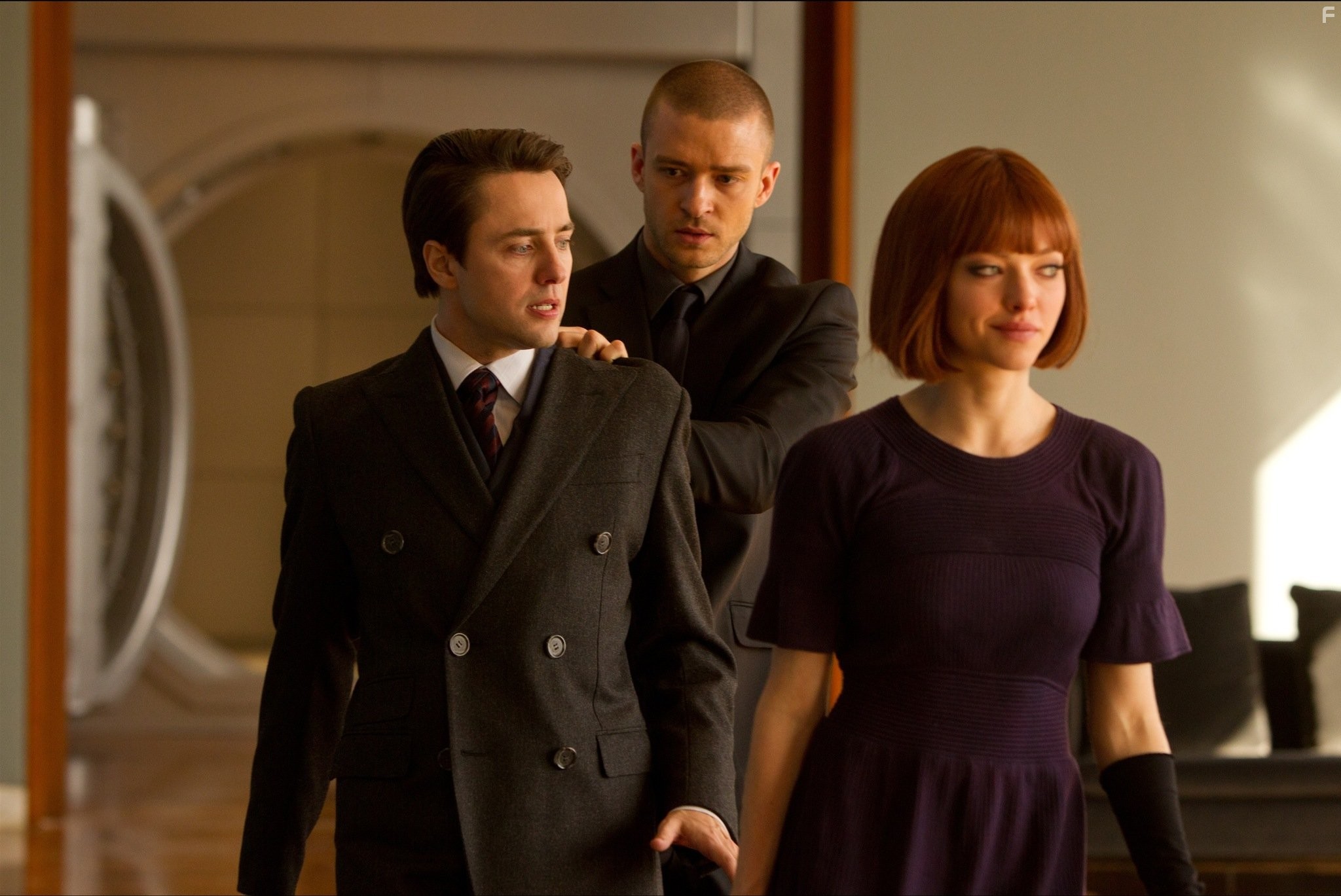 Justin Timberlake, Vincent Kartheiser, and Amanda Seyfried in Время (2011)