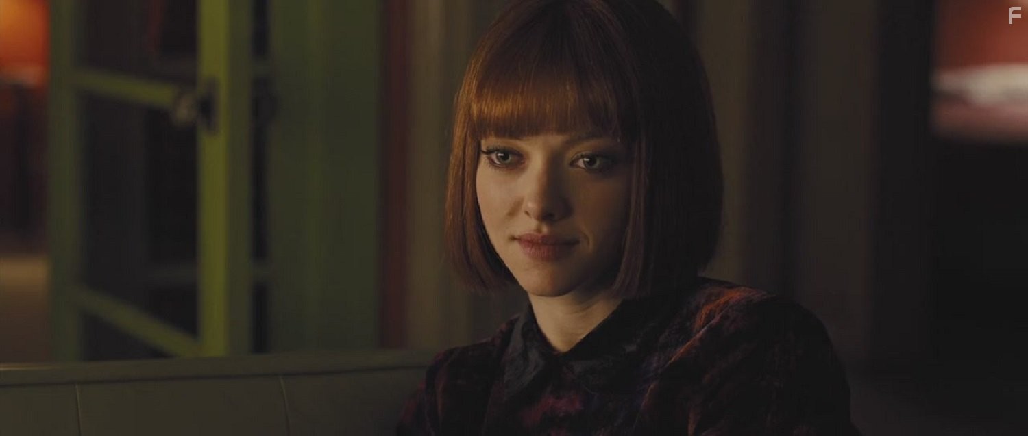 Amanda Seyfried in Время (2011)