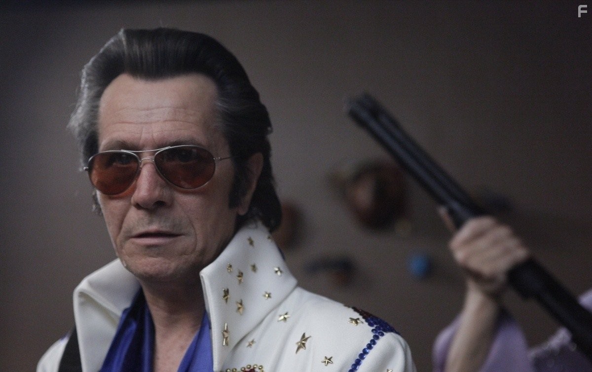 Gary Oldman in Пушки, тёлки и азарт (2012)