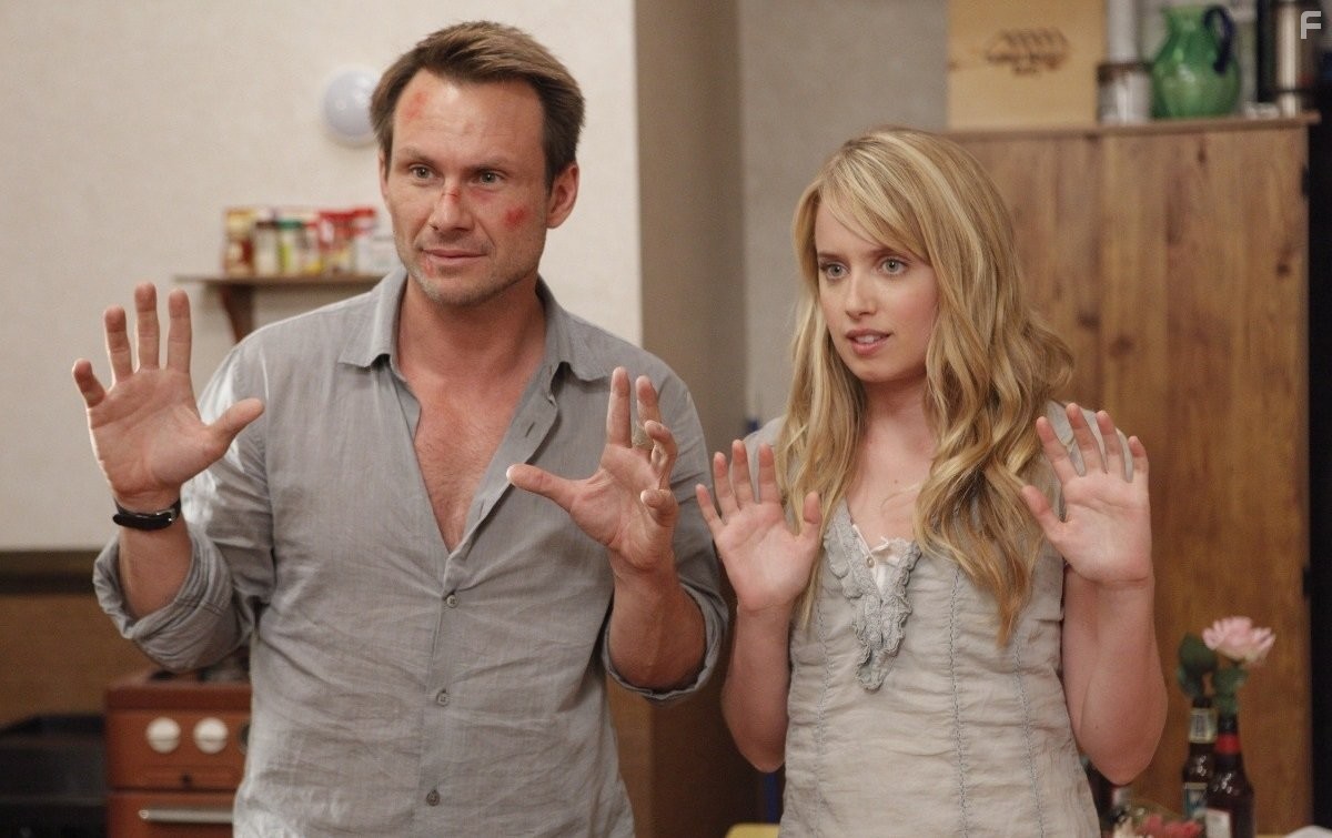 Christian Slater and Megan Park in Пушки, тёлки и азарт (2012)