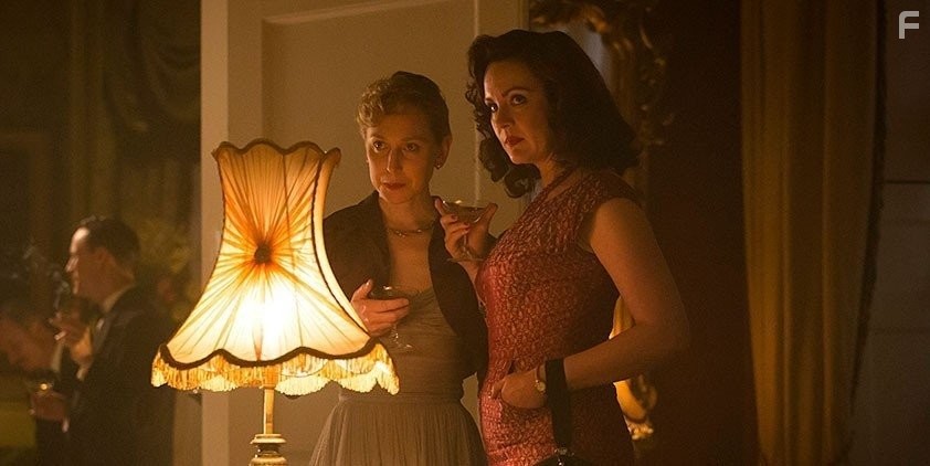 Hattie Morahan and Rachael Stirling in Код убийства (2012)