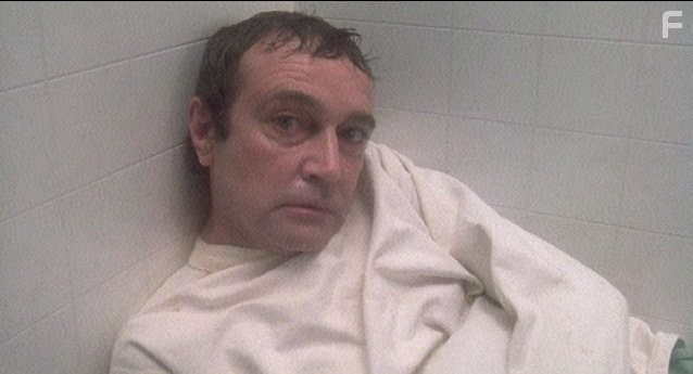 Tony Beckley in Когда звонит незнакомец (1979)