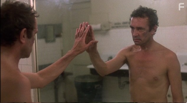 Tony Beckley in Когда звонит незнакомец (1979)