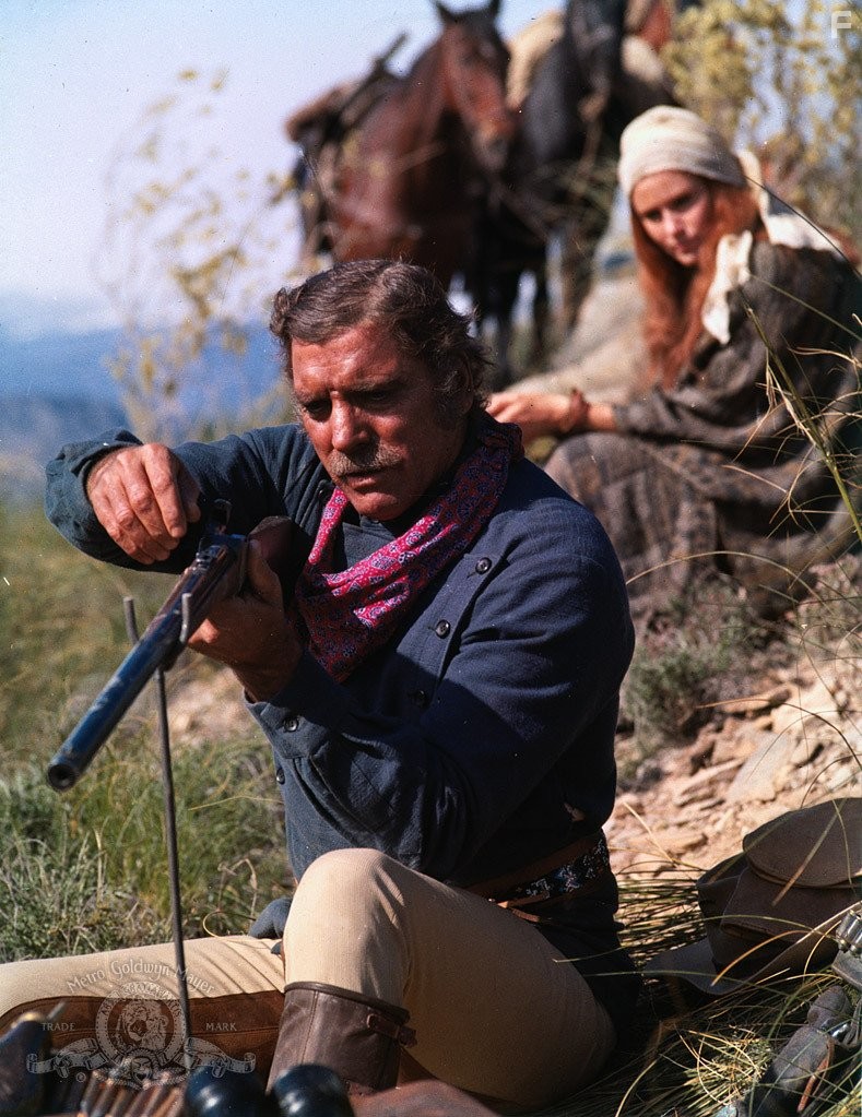 Burt Lancaster and Susan Clark in Вальдес идет (1971)