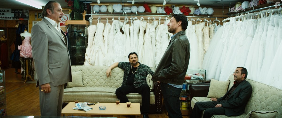 Zlatko Buric and Richard Coyle in Дилер (2012)