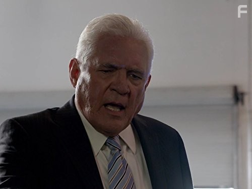 G.W. Bailey in Особо тяжкие преступления (2012)