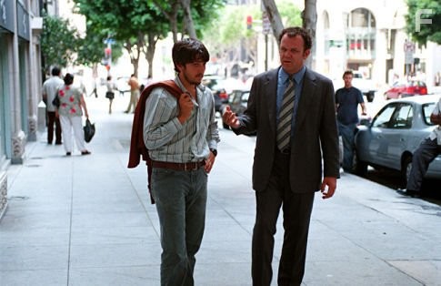 John C. Reilly and Diego Luna in Аферисты (2004)