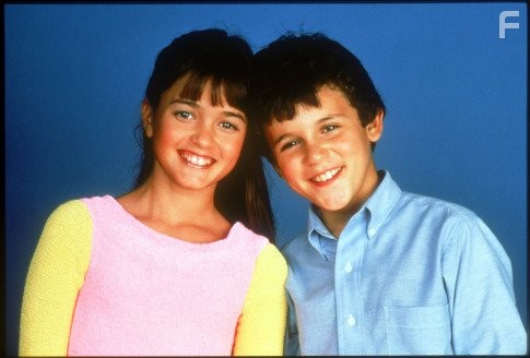 Fred Savage and Danica McKellar in Чyдесные годы (1988)
