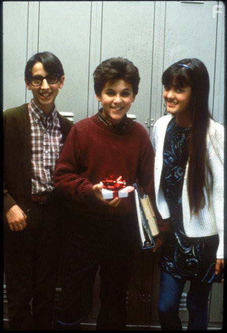 Fred Savage, Danica McKellar, and Josh Saviano in Чyдесные годы (1988)