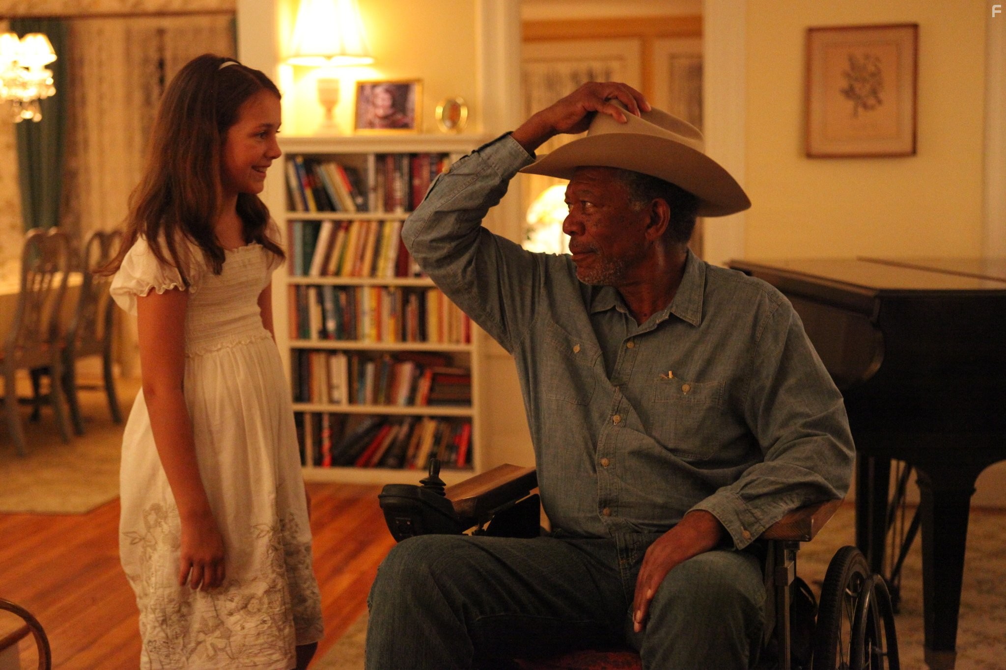Morgan Freeman and Emma Fuhrmann in Третий акт (2012)