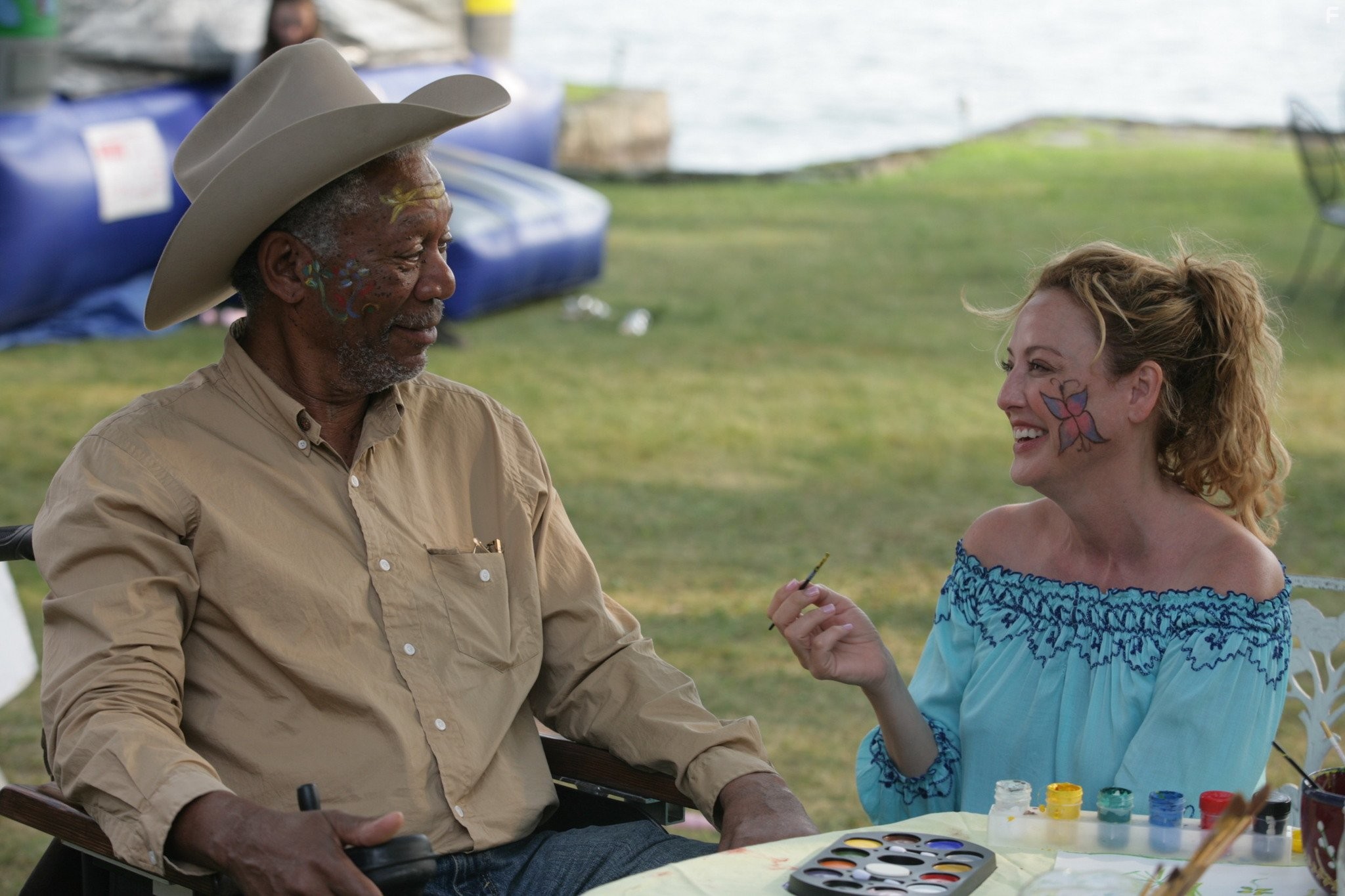 Morgan Freeman and Virginia Madsen in Третий акт (2012)