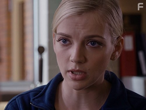 Kara Killmer in Чикаго в Огне (2012)