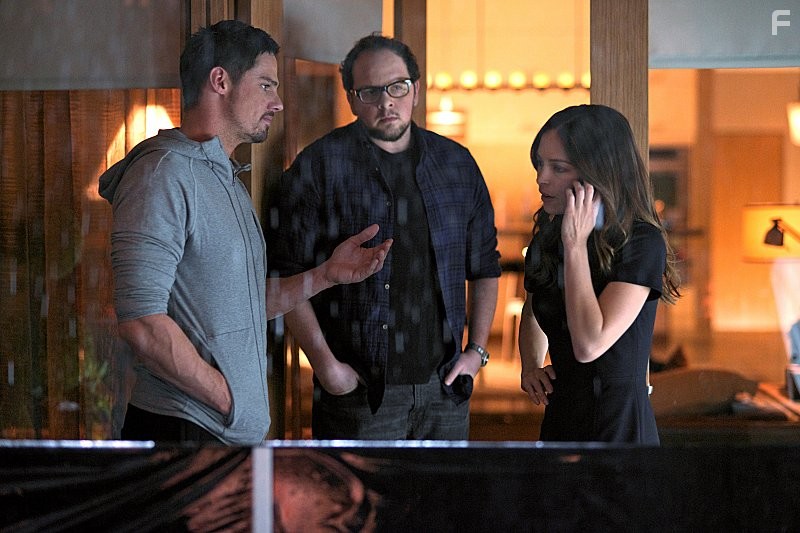 Kristin Kreuk, Jay Ryan, and Austin Basis in Красавица и чудовище (2012)