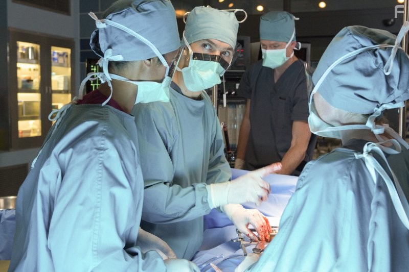 Michael Rady in Доктор Эмили Оуэнс (2012)