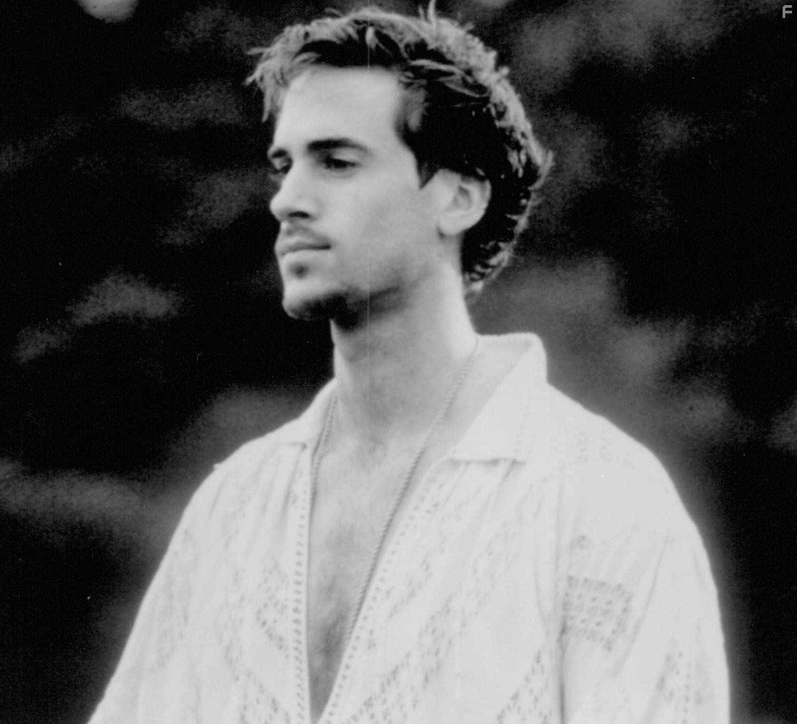 Joseph Fiennes in Елизавета (1998)