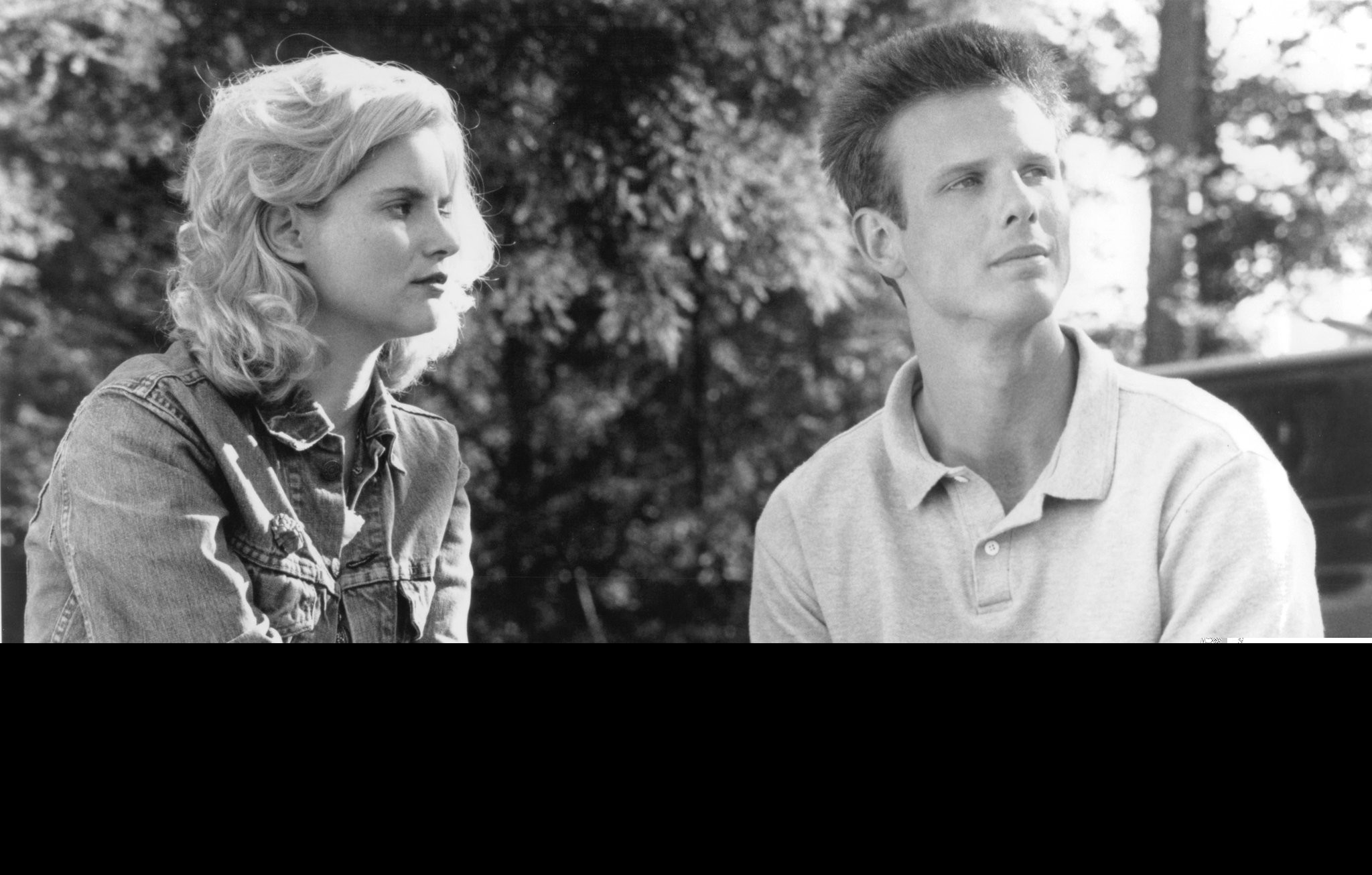 Jennifer Jason Leigh and Peter Berg in Crooked Hearts (1991)