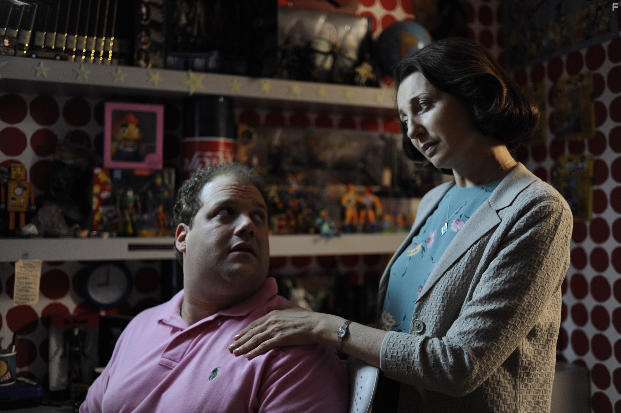 Jordan Gelber and Donna Murphy in Темная лошадка (2011)