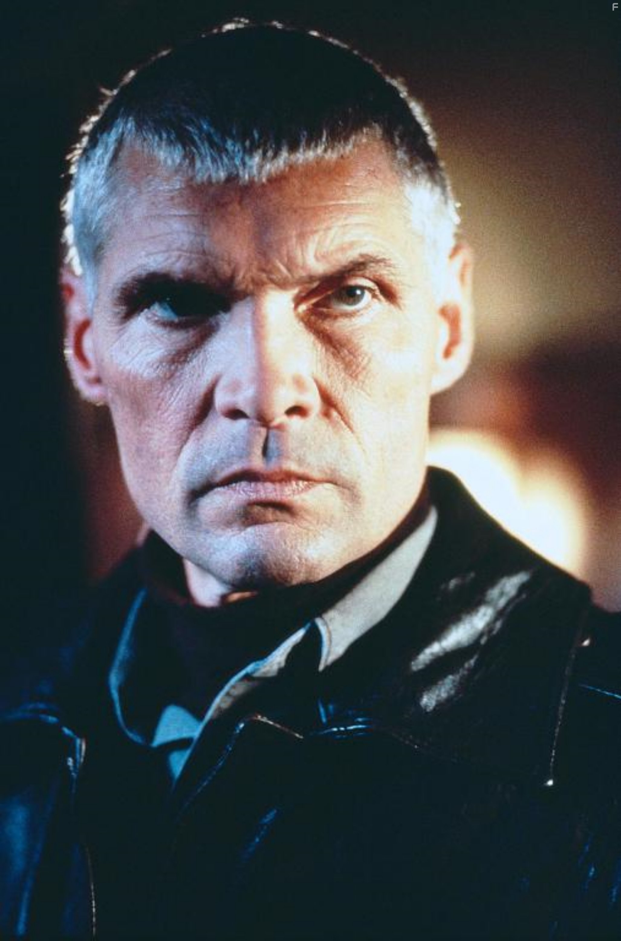 Everett McGill in В осаде 2: Темная территория (1995)