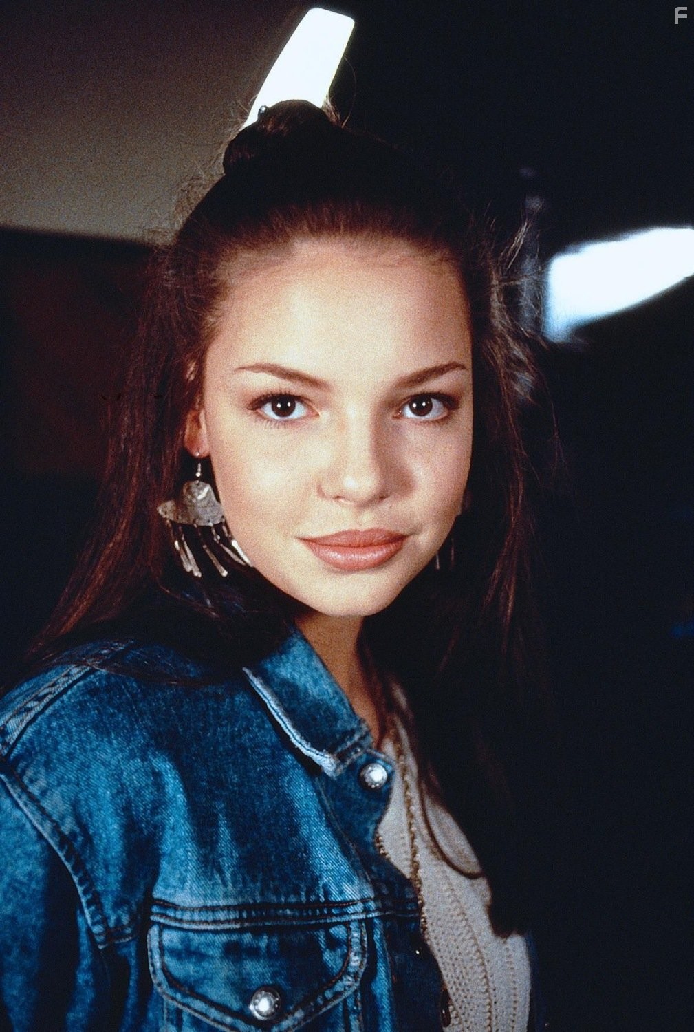Katherine Heigl in В осаде 2: Темная территория (1995)