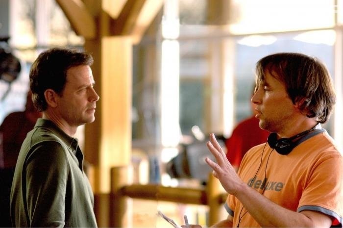 Richard Linklater and Greg Kinnear in Нация фастфуда (2006)