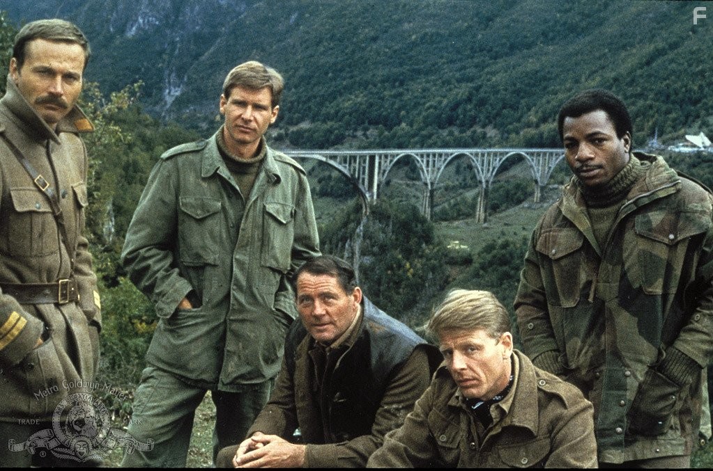 Harrison Ford, Robert Shaw, Carl Weathers, Edward Fox, and Franco Nero in Отряд 10 из Навароне (1978)