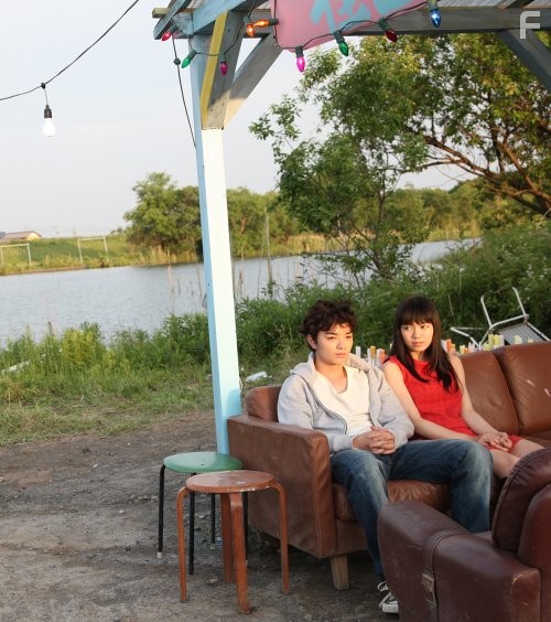 Sh?ta Sometani and Fumi Nikaid? in Химидзу (2011)