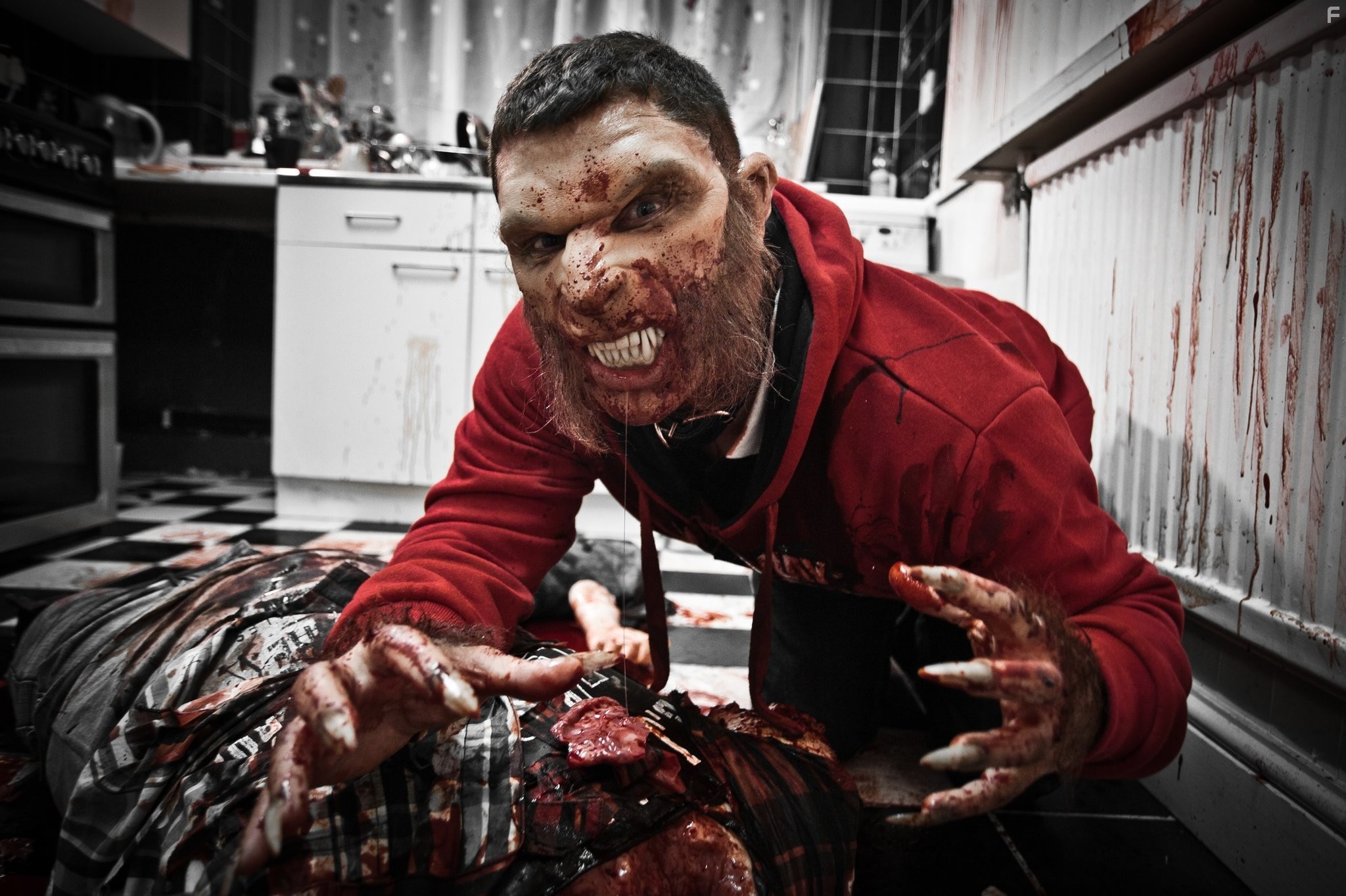 Стриптизерши против оборотней (2012)