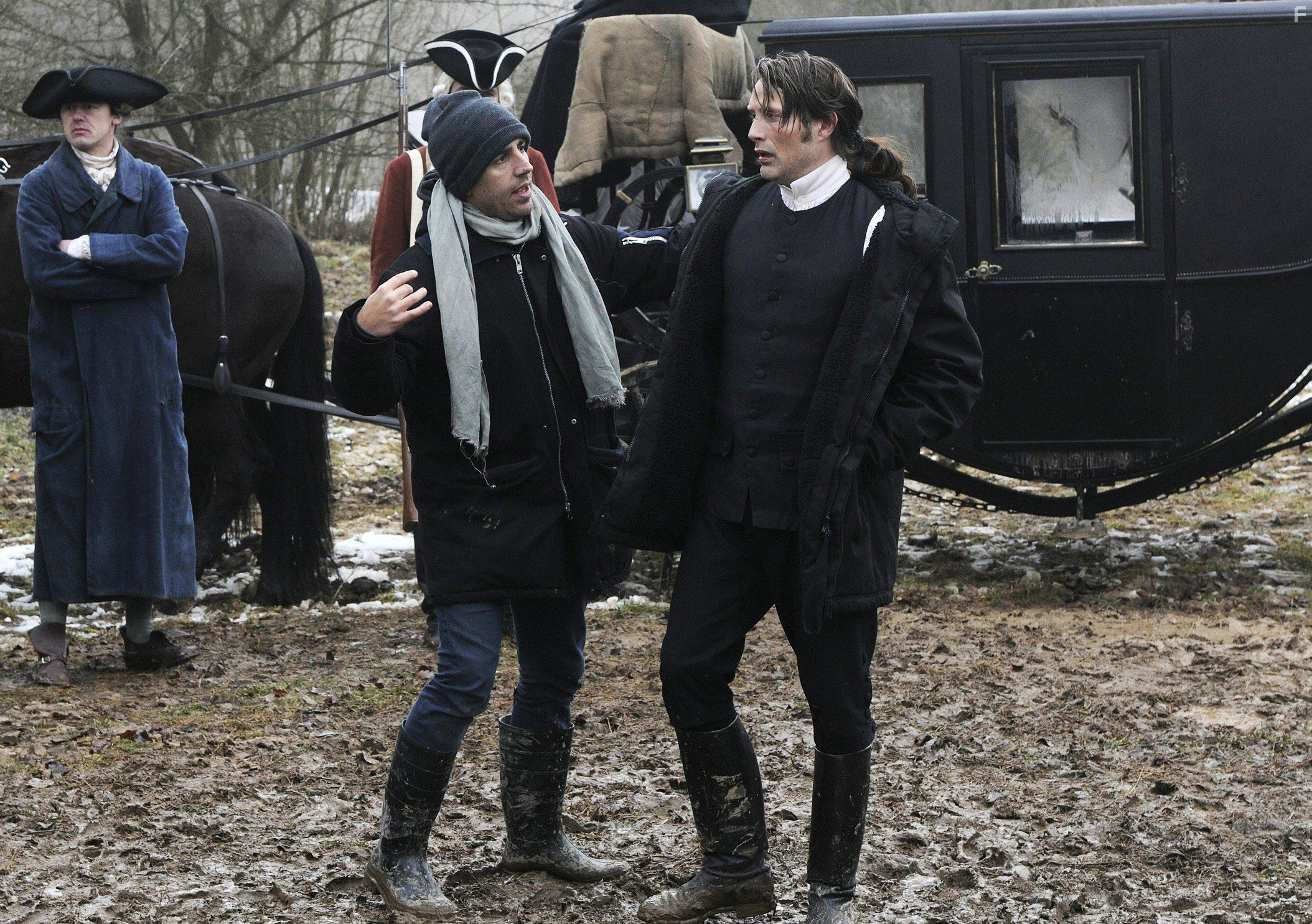 Mads Mikkelsen and Nikolaj Arcel in En kongelig affre (2012)