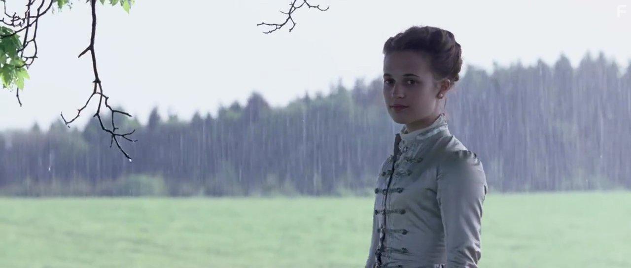 Alicia Vikander in En kongelig affre (2012)