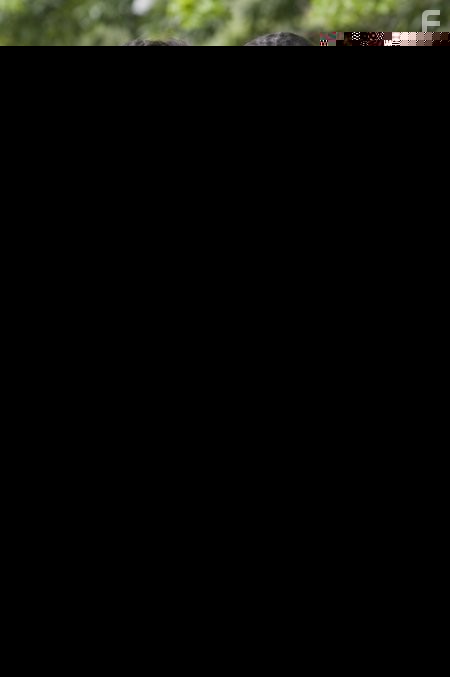 Rick Gonzalez and Dania Ramirez in Незаконное предложение (2007)