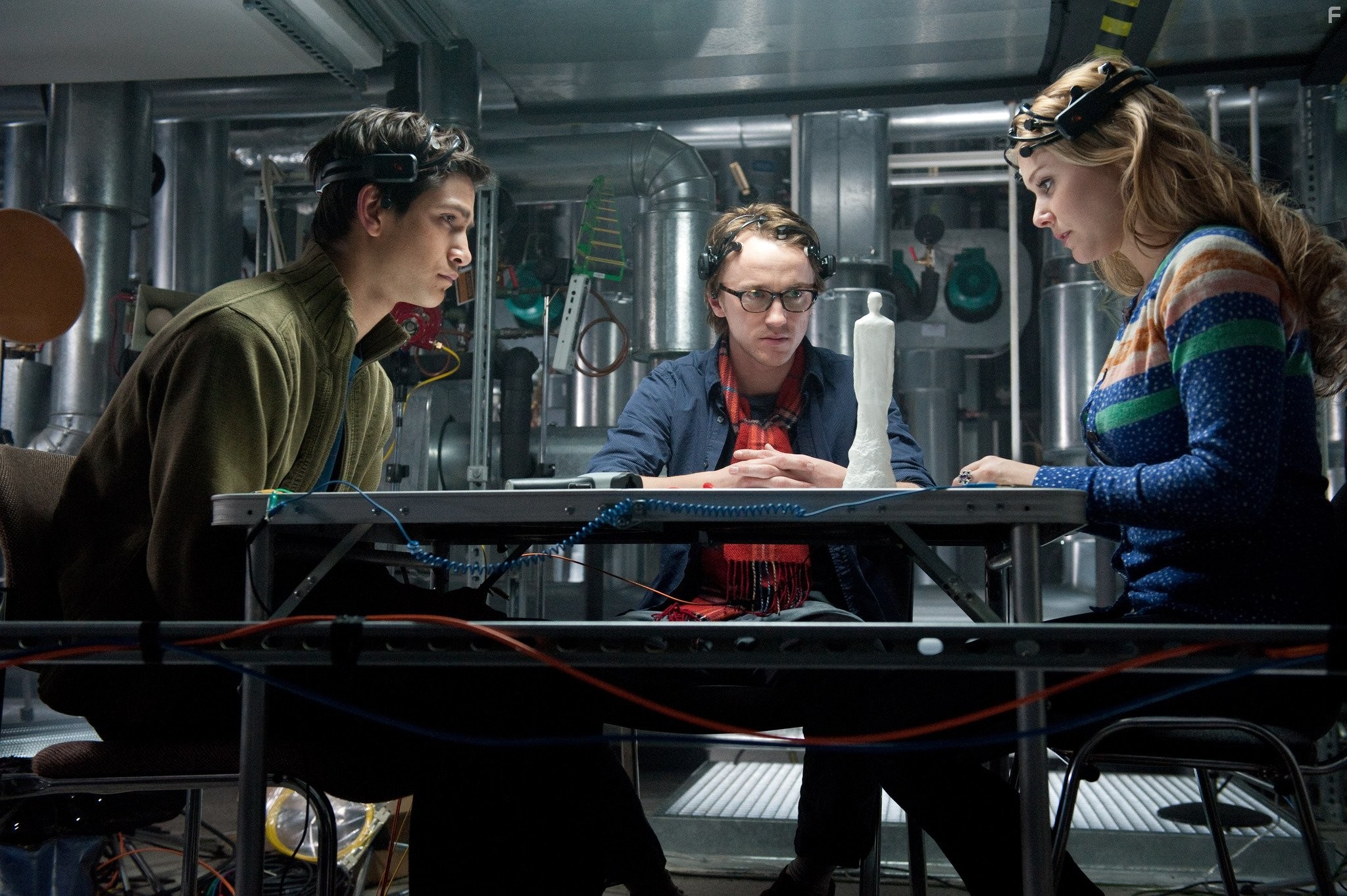 Tom Felton, Julianna Guill, and Luke Pasqualino in Явление (2012)