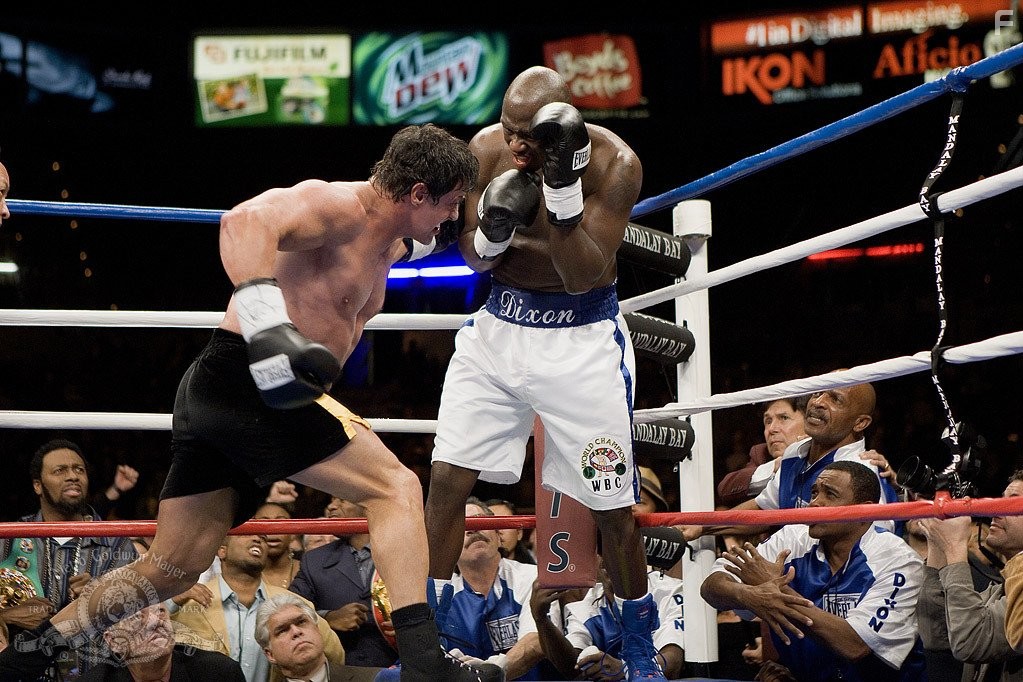 Sylvester Stallone and Antonio Tarver in Рокки Бальбоа (2006)